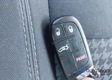 2016 Dodge Challenger Sxt z USA, uszkodzony, nr VIN 2C3CDZAG8GH236584